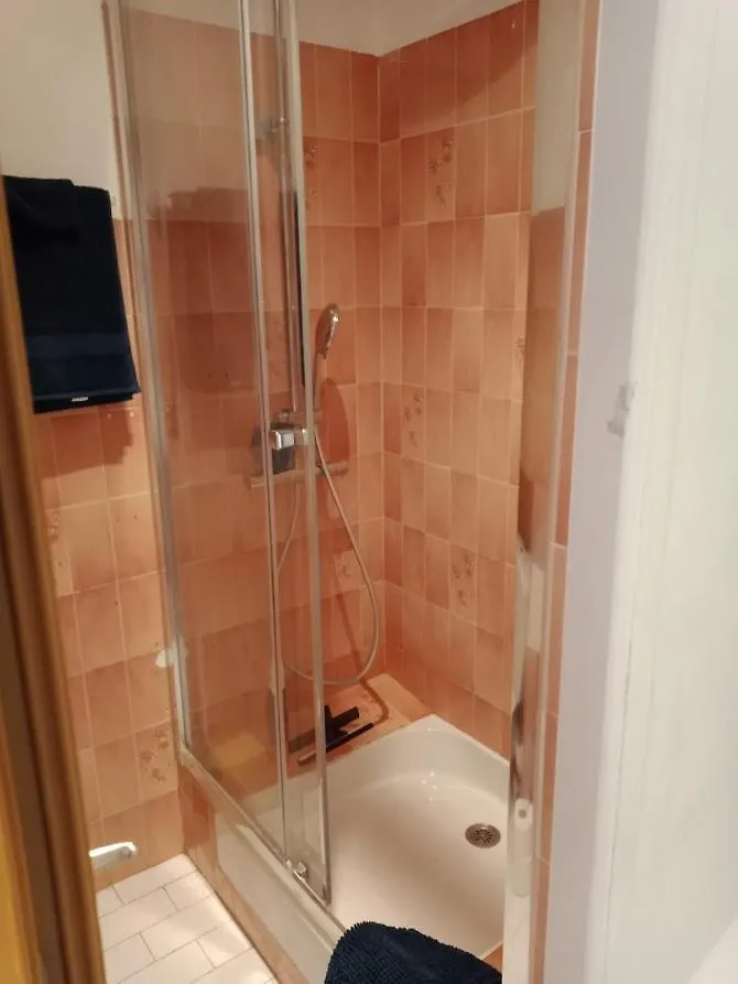 Apartment Cadre De Reve Mais Vous Faites Le Menage- Very Good Prices But You Have To Clea-N Th-E Flat Cannes