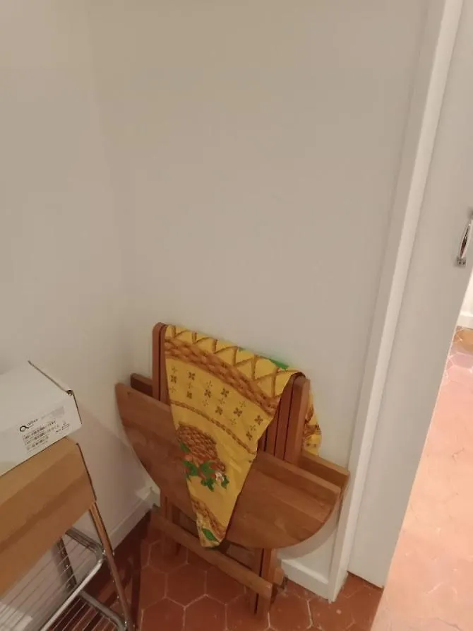 Apartment Cadre De Reve Mais Vous Faites Le Menage- Very Good Prices But You Have To Clea-N Th-E Flat Cannes France