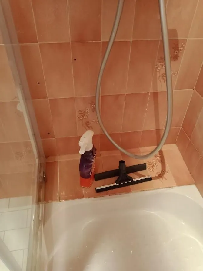Cadre De Reve Mais Vous Faites Le Menage- Very Good Prices But You Have To Clea-N Th-E Flat Cannes Apartment