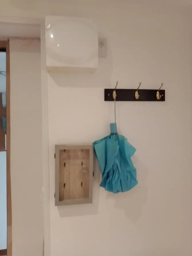 Cadre De Reve Mais Vous Faites Le Menage- Very Good Prices But You Have To Clea-N Th-E Flat Cannes Apartment