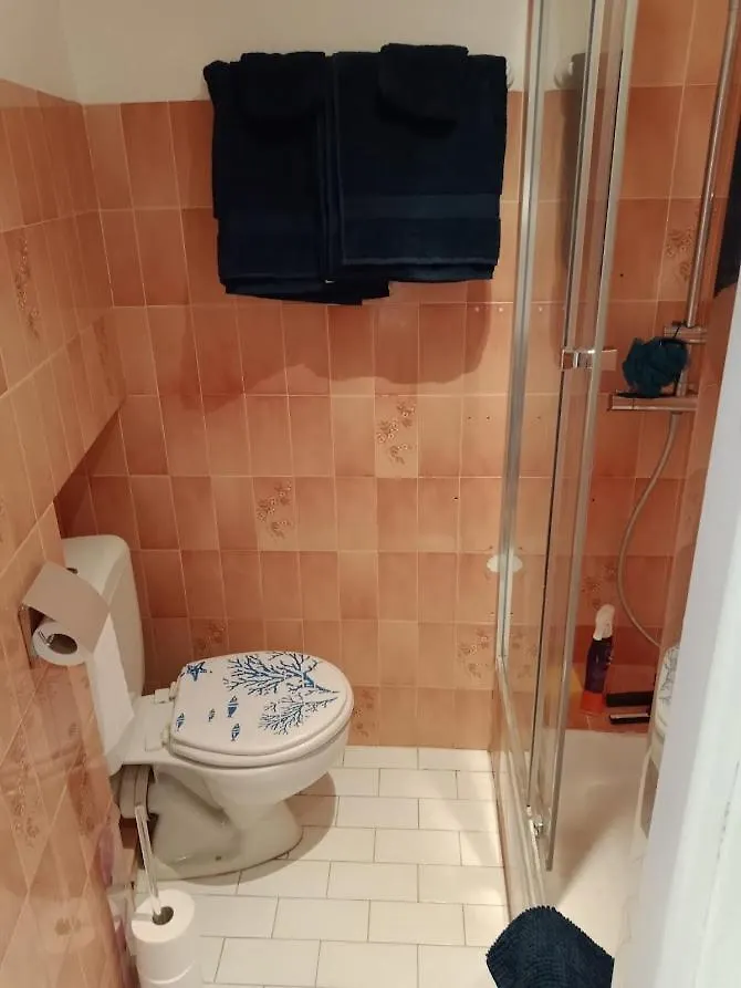 Apartmán Cadre De Reve Mais Vous Faites Le Menage- Very Good Prices But You Have To Clea-N Th-E Flat Cannes